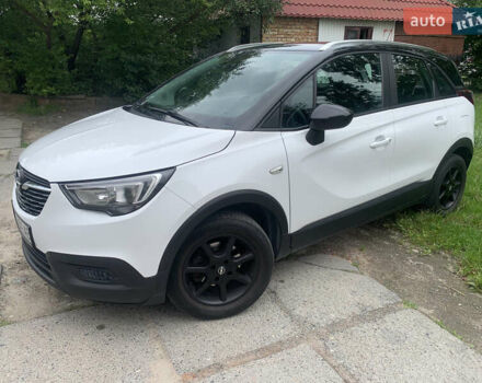Белый Опель Crossland X, объемом двигателя 1.2 л и пробегом 82 тыс. км за 13900 $, фото 5 на Automoto.ua