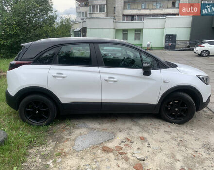 Білий Опель Crossland X, об'ємом двигуна 1.2 л та пробігом 81 тис. км за 14800 $, фото 1 на Automoto.ua