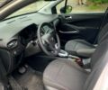 Білий Опель Crossland X, об'ємом двигуна 1.2 л та пробігом 81 тис. км за 14800 $, фото 8 на Automoto.ua