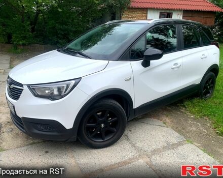 Білий Опель Crossland X, об'ємом двигуна 1.2 л та пробігом 81 тис. км за 14800 $, фото 5 на Automoto.ua