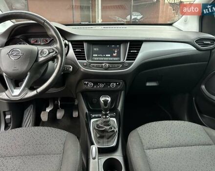 Білий Опель Crossland X, об'ємом двигуна 1.5 л та пробігом 173 тис. км за 12999 $, фото 11 на Automoto.ua