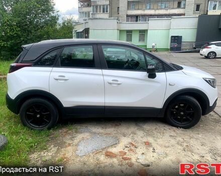 Білий Опель Crossland X, об'ємом двигуна 1.2 л та пробігом 81 тис. км за 14800 $, фото 2 на Automoto.ua