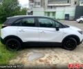 Білий Опель Crossland X, об'ємом двигуна 1.2 л та пробігом 81 тис. км за 14800 $, фото 2 на Automoto.ua