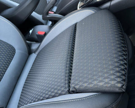 Білий Опель Crossland X, об'ємом двигуна 1.5 л та пробігом 270 тис. км за 12700 $, фото 68 на Automoto.ua