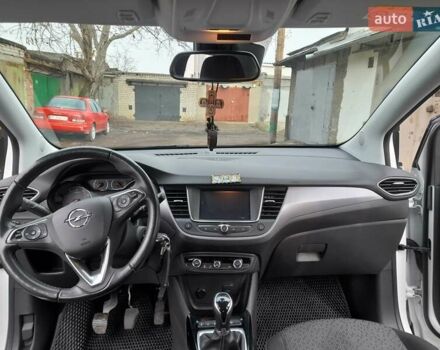 Белый Опель Crossland X, объемом двигателя 1.2 л и пробегом 73 тыс. км за 13500 $, фото 6 на Automoto.ua