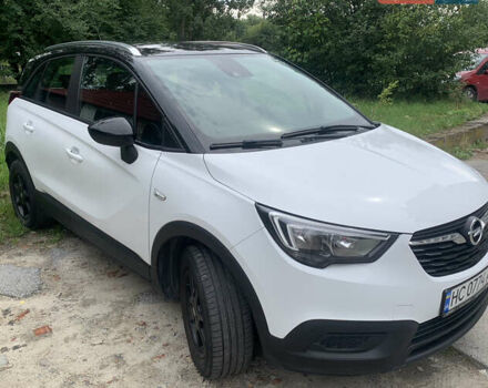Білий Опель Crossland X, об'ємом двигуна 1.2 л та пробігом 81 тис. км за 14800 $, фото 1 на Automoto.ua