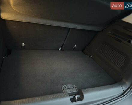 Чорний Опель Crossland X, об'ємом двигуна 1.5 л та пробігом 160 тис. км за 15500 $, фото 81 на Automoto.ua