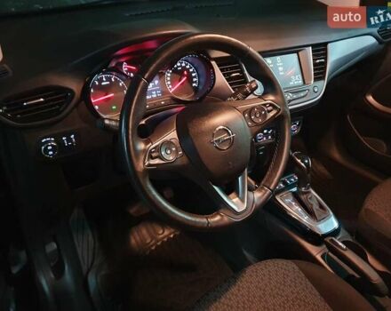 Чорний Опель Crossland X, об'ємом двигуна 1.2 л та пробігом 62 тис. км за 13999 $, фото 77 на Automoto.ua