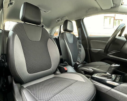 Черный Опель Crossland X, объемом двигателя 1.5 л и пробегом 230 тыс. км за 15750 $, фото 27 на Automoto.ua