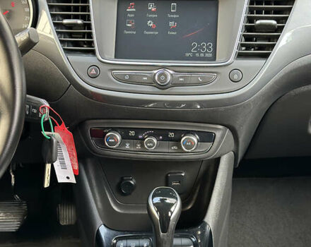 Черный Опель Crossland X, объемом двигателя 1.5 л и пробегом 230 тыс. км за 15750 $, фото 29 на Automoto.ua