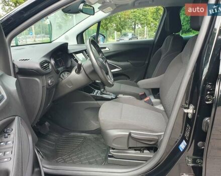 Чорний Опель Crossland X, об'ємом двигуна 1.2 л та пробігом 62 тис. км за 13999 $, фото 49 на Automoto.ua