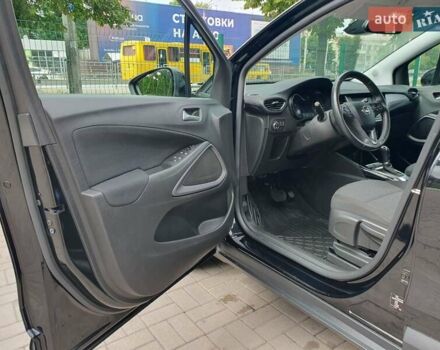Чорний Опель Crossland X, об'ємом двигуна 1.2 л та пробігом 62 тис. км за 13999 $, фото 48 на Automoto.ua