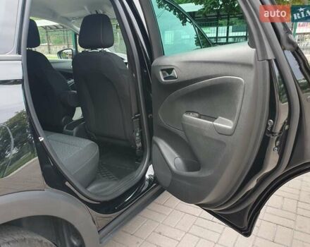 Чорний Опель Crossland X, об'ємом двигуна 1.2 л та пробігом 62 тис. км за 13999 $, фото 53 на Automoto.ua