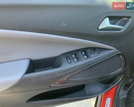 Опель Crossland X 2019 в Запорожье на Automoto.ua Красный Опель Crossland X, объемом двигателя 1.2 л и пробегом 69 тыс. км за 15200 $, фото 6 на Automoto.ua