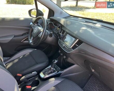 Опель Crossland X 2019 в Запорожье на Automoto.ua Красный Опель Crossland X, объемом двигателя 1.2 л и пробегом 69 тыс. км за 15200 $, фото 5 на Automoto.ua