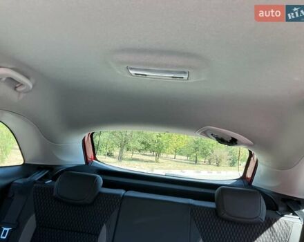 Опель Crossland X 2019 в Запорожье на Automoto.ua Красный Опель Crossland X, объемом двигателя 1.2 л и пробегом 69 тыс. км за 15200 $, фото 14 на Automoto.ua