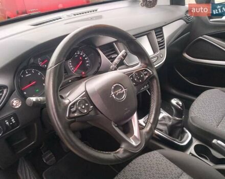 Серый Опель Crossland X, объемом двигателя 1.2 л и пробегом 33 тыс. км за 10500 $, фото 8 на Automoto.ua