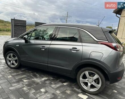 Серый Опель Crossland X, объемом двигателя 1.2 л и пробегом 150 тыс. км за 11503 $, фото 2 на Automoto.ua