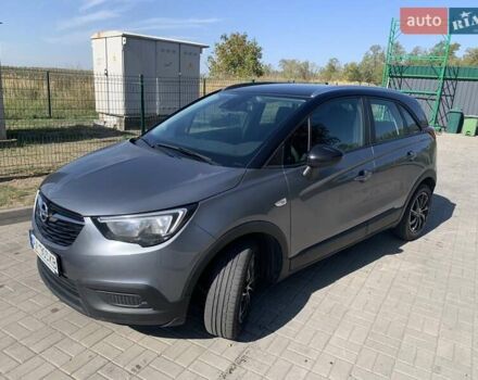 Сірий Опель Crossland X, об'ємом двигуна 1.2 л та пробігом 60 тис. км за 14200 $, фото 1 на Automoto.ua