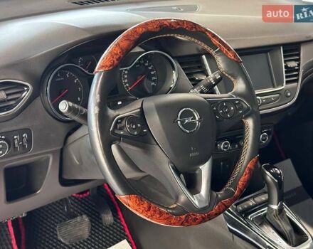 Сірий Опель Crossland X, об'ємом двигуна 1.2 л та пробігом 100 тис. км за 14590 $, фото 21 на Automoto.ua