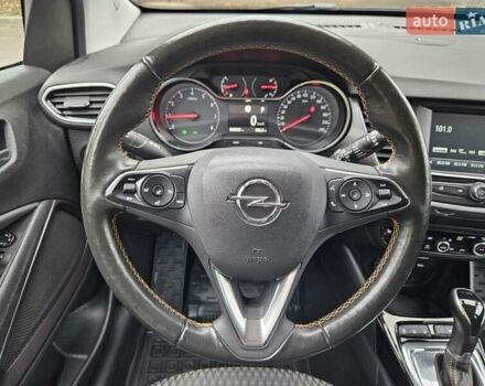 Серый Опель Crossland X, объемом двигателя 1.2 л и пробегом 60 тыс. км за 13999 $, фото 25 на Automoto.ua