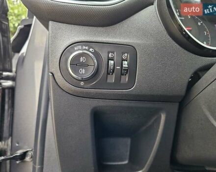 Серый Опель Crossland X, объемом двигателя 1.2 л и пробегом 60 тыс. км за 13999 $, фото 28 на Automoto.ua