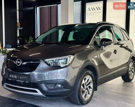 Сірий Опель Crossland X, об'ємом двигуна 1.2 л та пробігом 100 тис. км за 14590 $, фото 9 на Automoto.ua