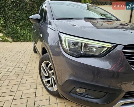 Серый Опель Crossland X, объемом двигателя 1.2 л и пробегом 60 тыс. км за 13999 $, фото 6 на Automoto.ua