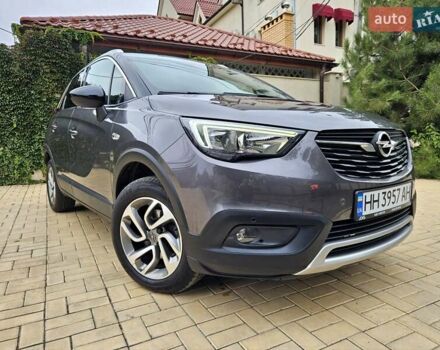 Серый Опель Crossland X, объемом двигателя 1.2 л и пробегом 60 тыс. км за 13999 $, фото 5 на Automoto.ua
