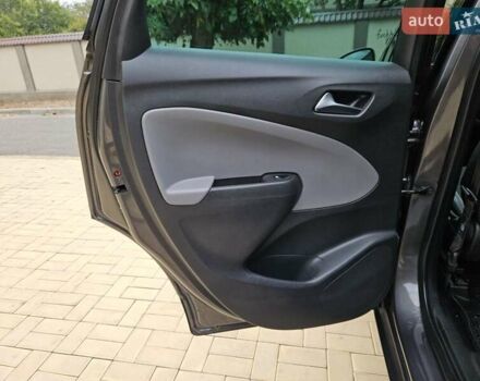 Серый Опель Crossland X, объемом двигателя 1.2 л и пробегом 60 тыс. км за 13999 $, фото 47 на Automoto.ua