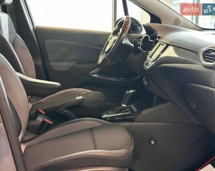 Сірий Опель Crossland X, об'ємом двигуна 1.2 л та пробігом 100 тис. км за 14590 $, фото 35 на Automoto.ua