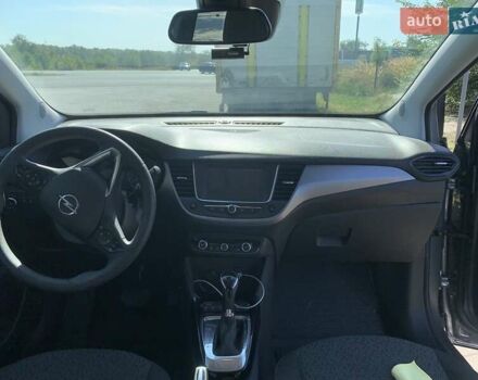 Сірий Опель Crossland X, об'ємом двигуна 1.2 л та пробігом 60 тис. км за 14200 $, фото 13 на Automoto.ua