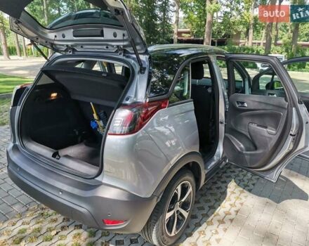 Серый Опель Crossland X, объемом двигателя 1.2 л и пробегом 32 тыс. км за 13000 $, фото 24 на Automoto.ua