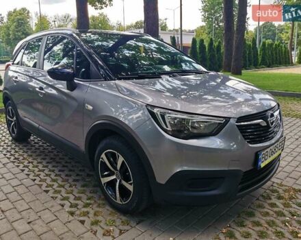 Серый Опель Crossland X, объемом двигателя 1.2 л и пробегом 32 тыс. км за 13000 $, фото 1 на Automoto.ua