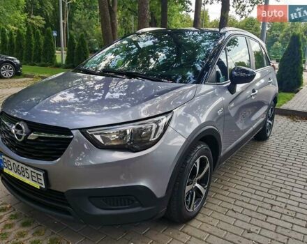 Сірий Опель Crossland X, об'ємом двигуна 1.2 л та пробігом 32 тис. км за 13000 $, фото 1 на Automoto.ua