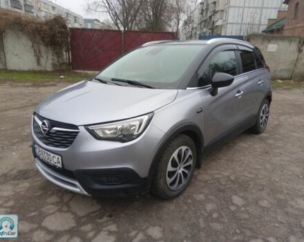 Серый Опель Crossland X, объемом двигателя 1.2 л и пробегом 46 тыс. км за 13800 $, фото 1 на Automoto.ua