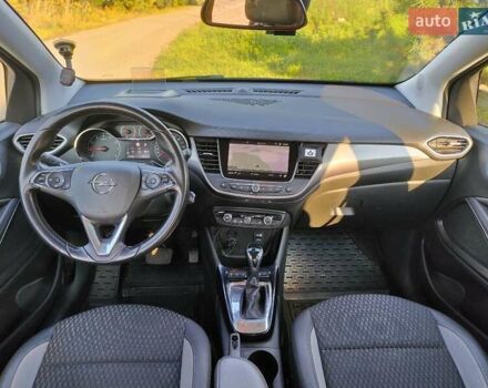 Синий Опель Crossland X, объемом двигателя 1.2 л и пробегом 159 тыс. км за 9900 $, фото 10 на Automoto.ua