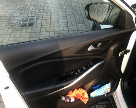 Белый Опель Grandland, объемом двигателя 1.5 л и пробегом 58 тыс. км за 29000 $, фото 10 на Automoto.ua