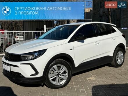 Белый Опель Grandland, объемом двигателя 1.5 л и пробегом 66 тыс. км за 22500 $, фото 1 на Automoto.ua