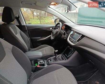 Белый Опель Grandland X, объемом двигателя 2 л и пробегом 128 тыс. км за 18000 $, фото 3 на Automoto.ua