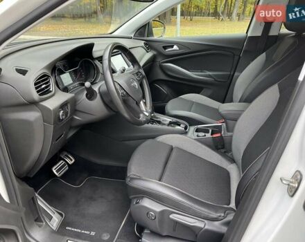 Белый Опель Grandland X, объемом двигателя 1.5 л и пробегом 72 тыс. км за 19700 $, фото 16 на Automoto.ua