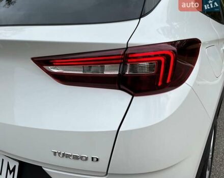 Белый Опель Grandland X, объемом двигателя 1.5 л и пробегом 72 тыс. км за 19700 $, фото 6 на Automoto.ua