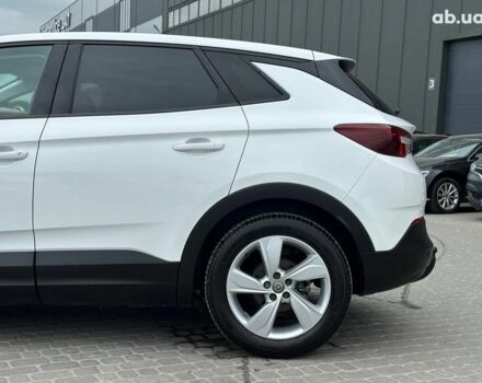 Білий Опель Grandland X, об'ємом двигуна 1.5 л та пробігом 163 тис. км за 15990 $, фото 5 на Automoto.ua