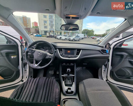 Білий Опель Grandland X, об'ємом двигуна 1.5 л та пробігом 50 тис. км за 21150 $, фото 4 на Automoto.ua