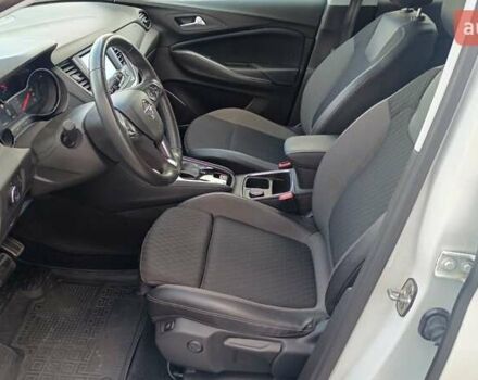 Білий Опель Grandland X, об'ємом двигуна 1.5 л та пробігом 80 тис. км за 20848 $, фото 5 на Automoto.ua