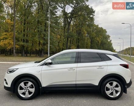 Белый Опель Grandland X, объемом двигателя 1.5 л и пробегом 72 тыс. км за 19700 $, фото 2 на Automoto.ua