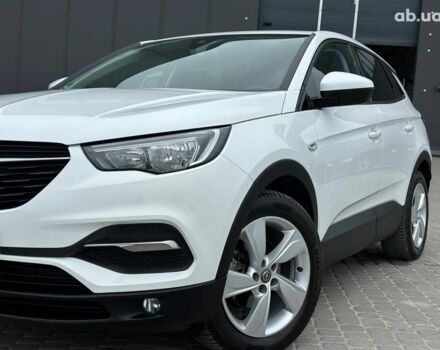 Білий Опель Grandland X, об'ємом двигуна 1.5 л та пробігом 163 тис. км за 15990 $, фото 2 на Automoto.ua