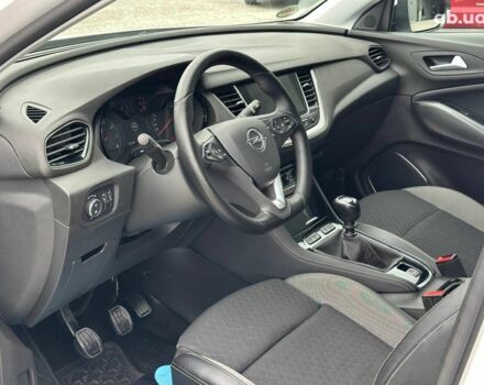 Білий Опель Grandland X, об'ємом двигуна 1.5 л та пробігом 163 тис. км за 15990 $, фото 14 на Automoto.ua