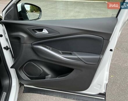 Белый Опель Grandland X, объемом двигателя 1.5 л и пробегом 72 тыс. км за 19700 $, фото 28 на Automoto.ua