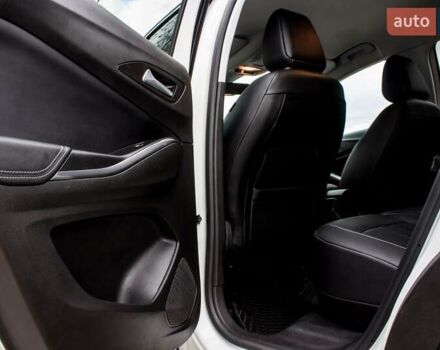 Белый Опель Grandland X, объемом двигателя 1.6 л и пробегом 54 тыс. км за 22900 $, фото 26 на Automoto.ua